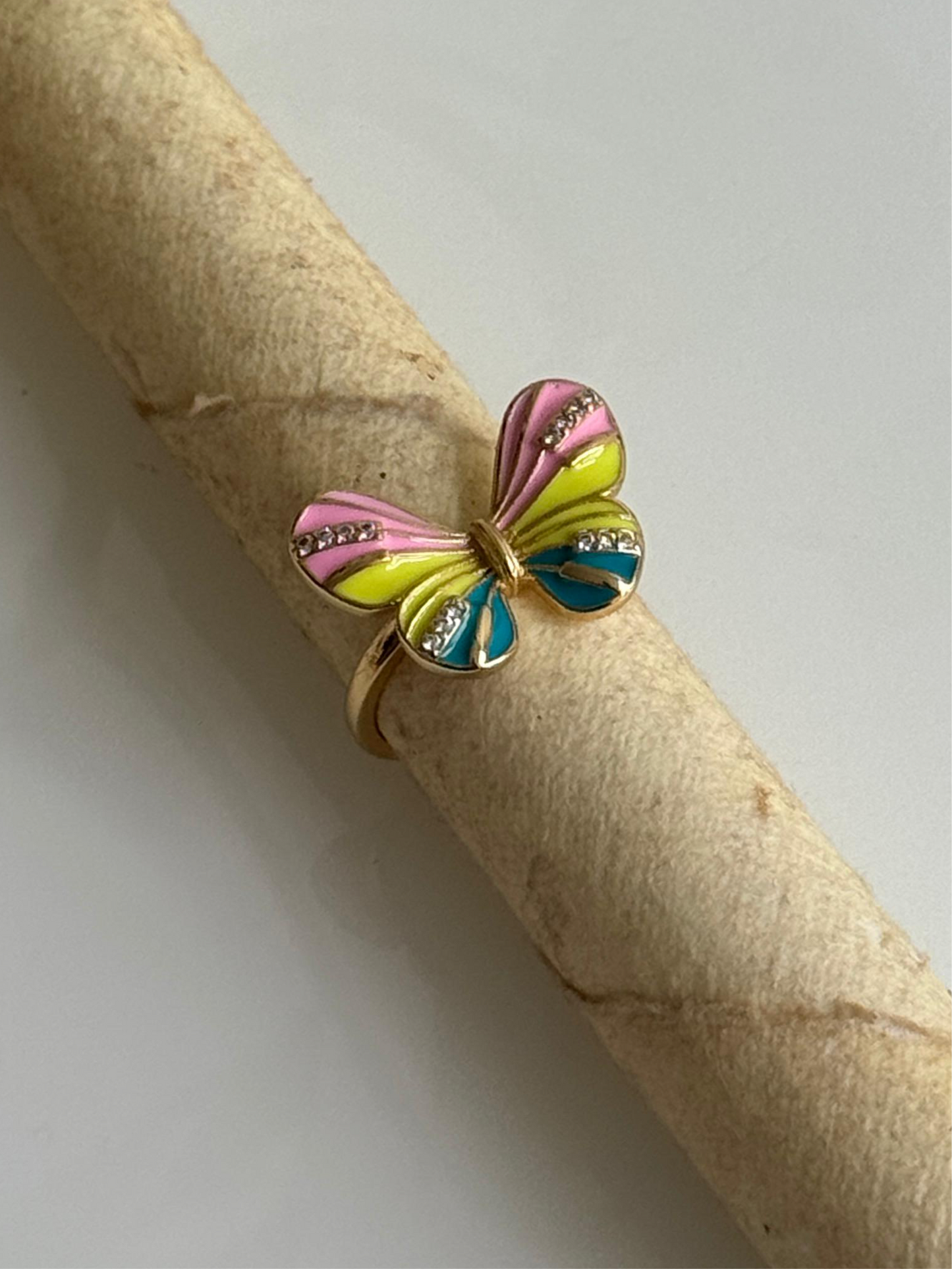 Flutter Pop Ring
