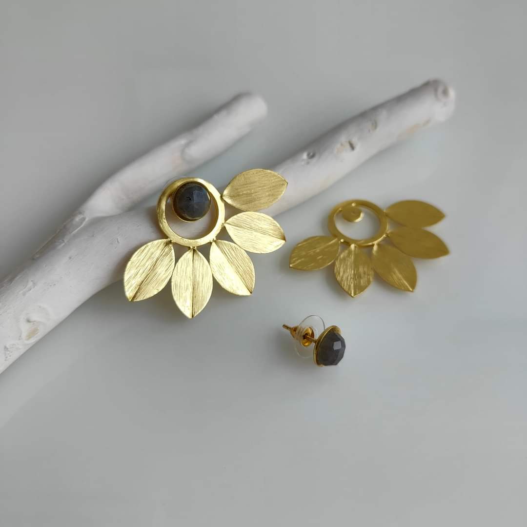Rinni Earring
