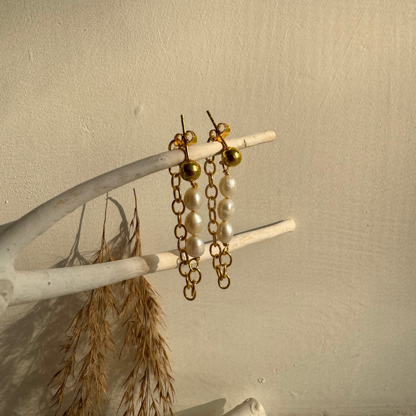 Egg Pearl Chain Danglers