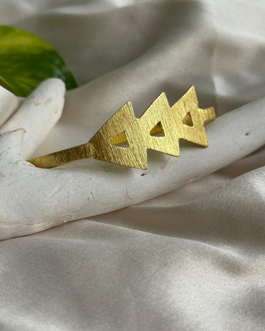 Forward Cuff