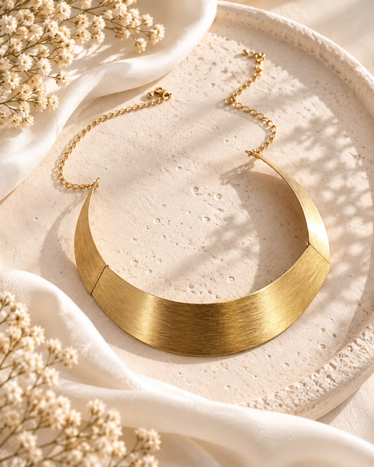 Foldable Statement Choker