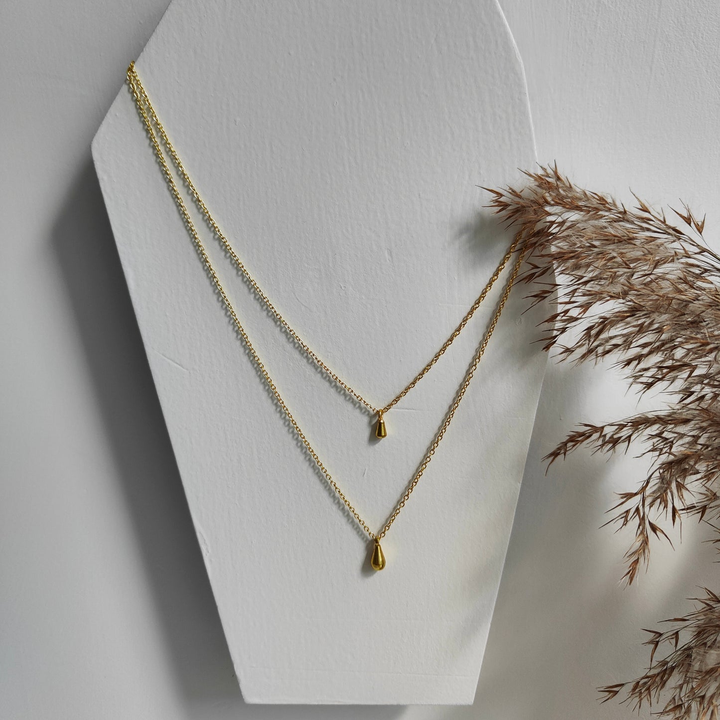 Tear Drop Layered Neckpiece