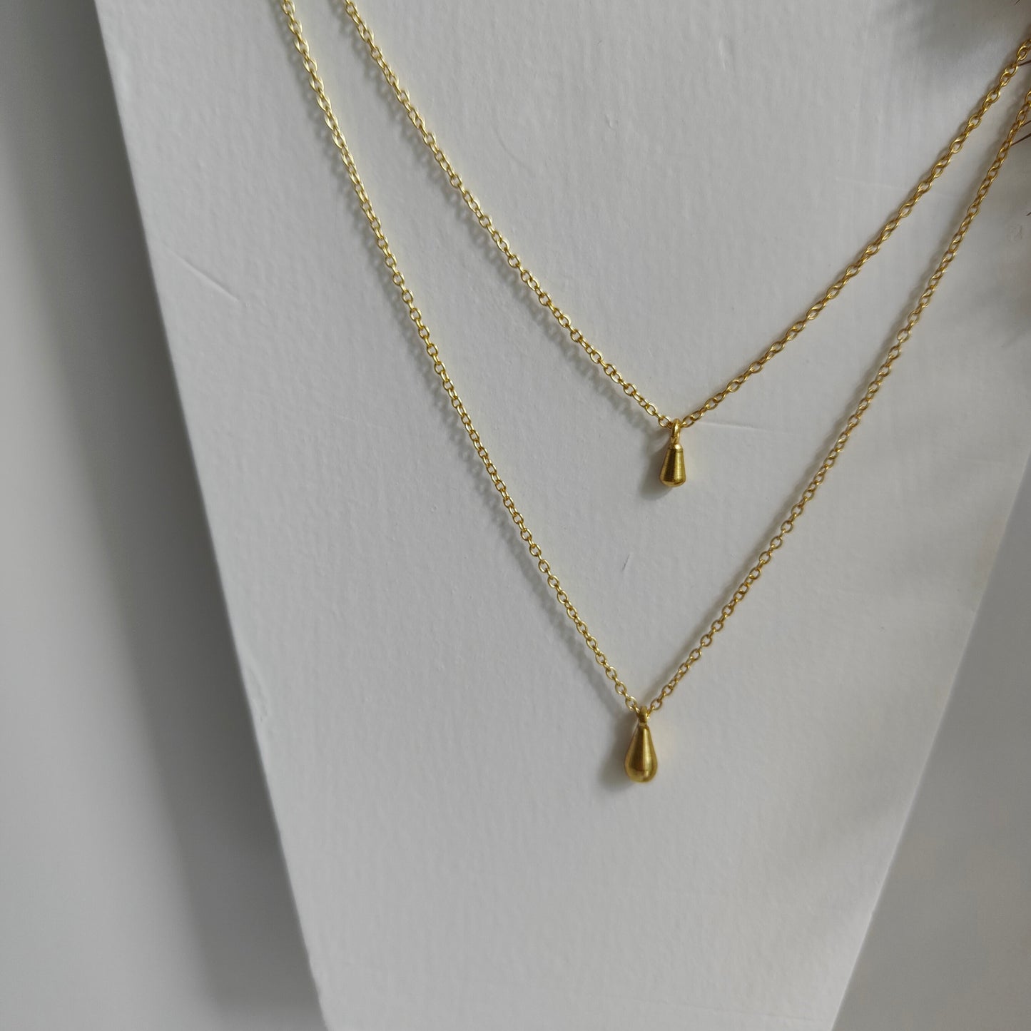 Tear Drop Layered Neckpiece