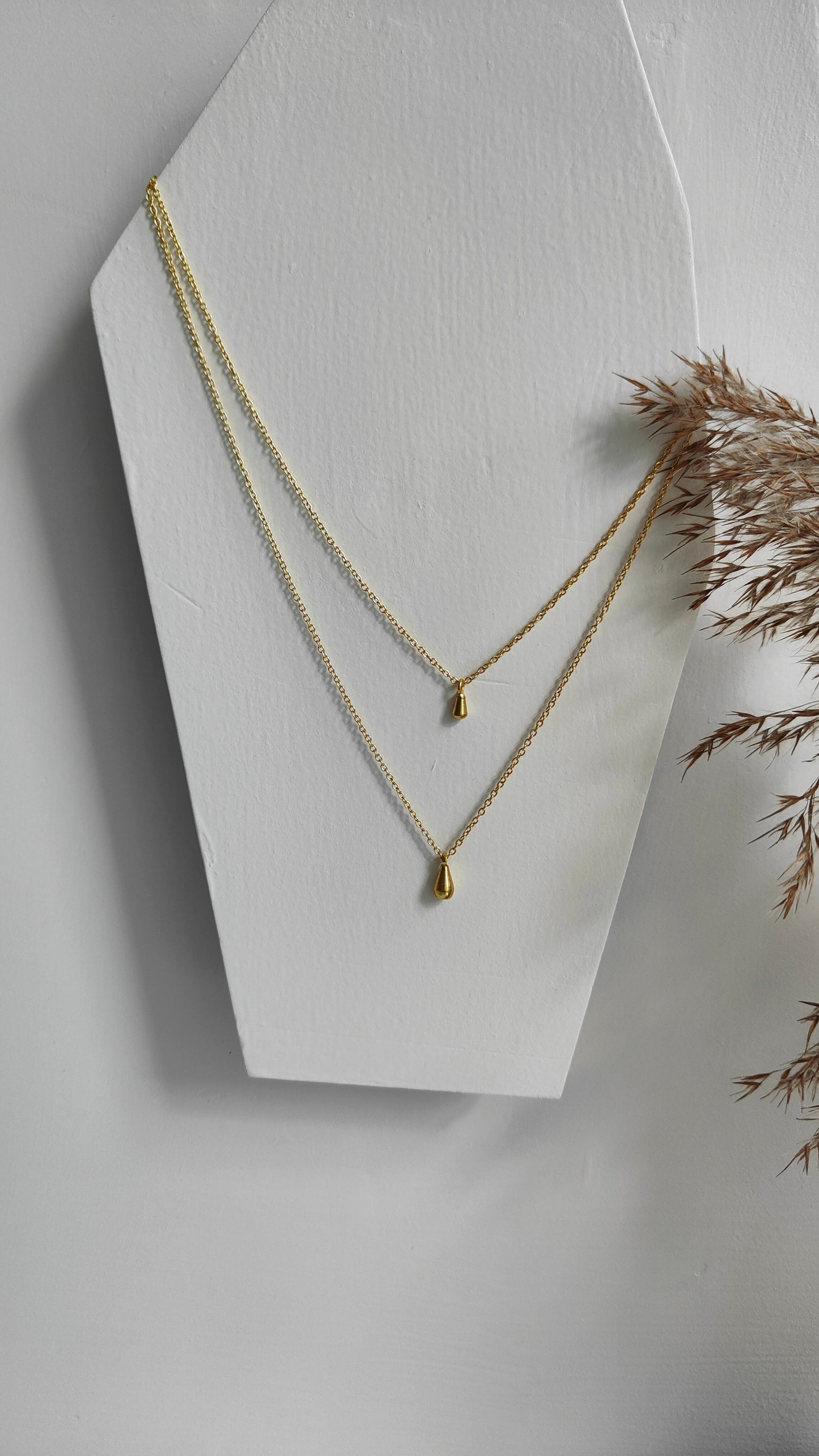 Tear Drop Layered Neckpiece