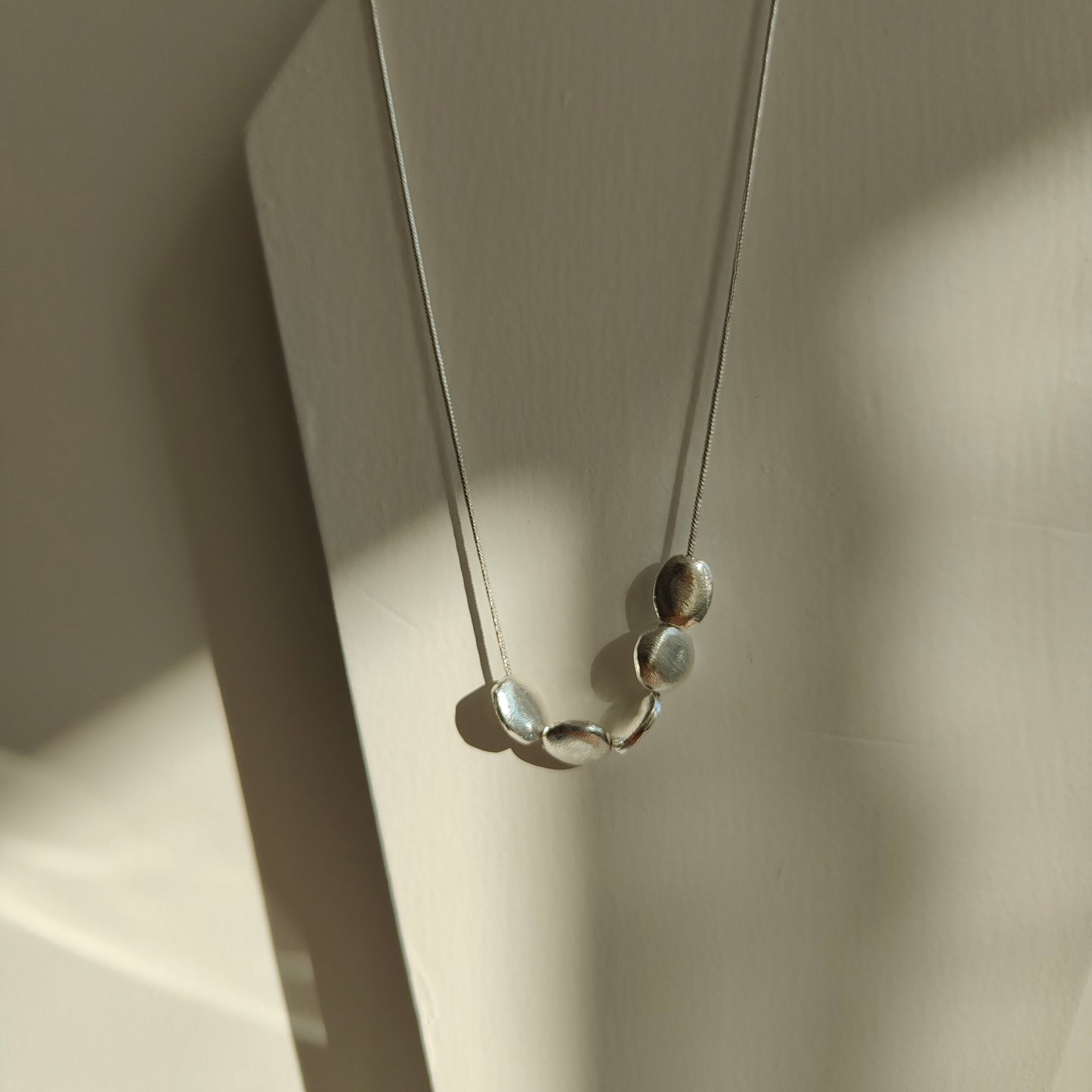 Raha Pendant 18kt