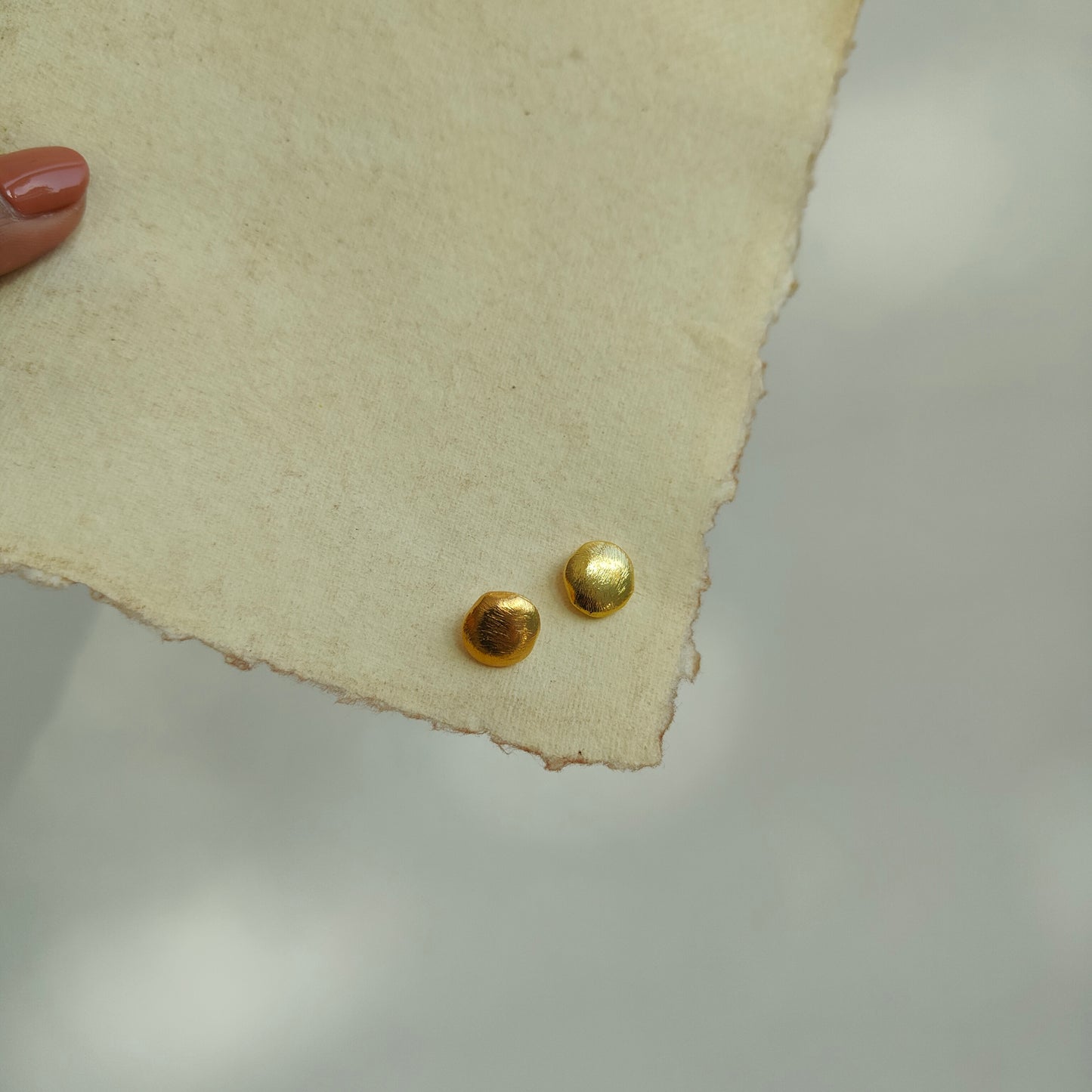 Barisha Studs Golden
