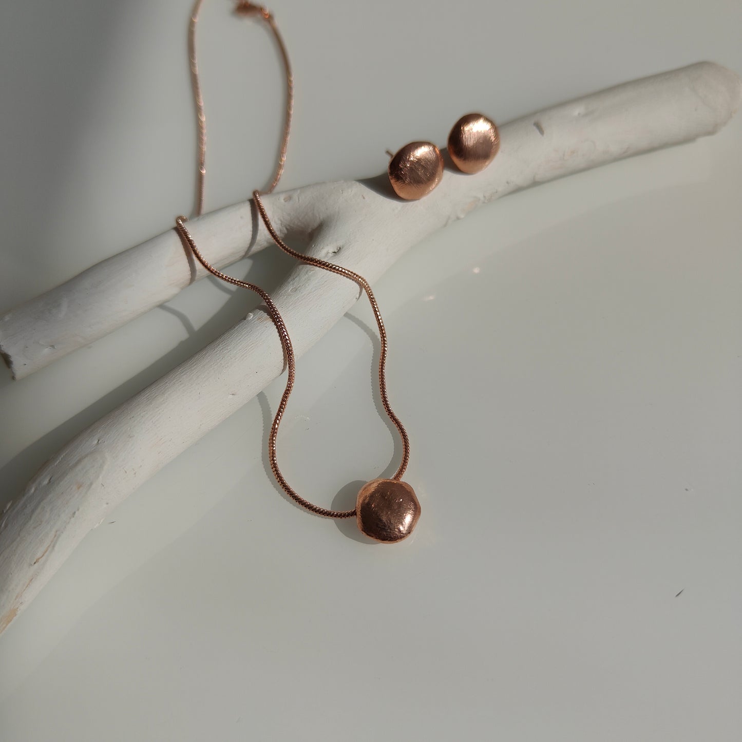 Barisha Studs Rosegold
