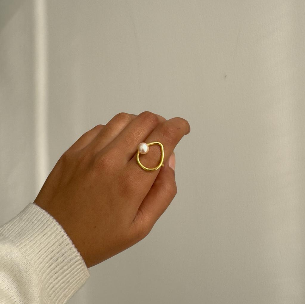Spruce Adjustable Ring Golden
