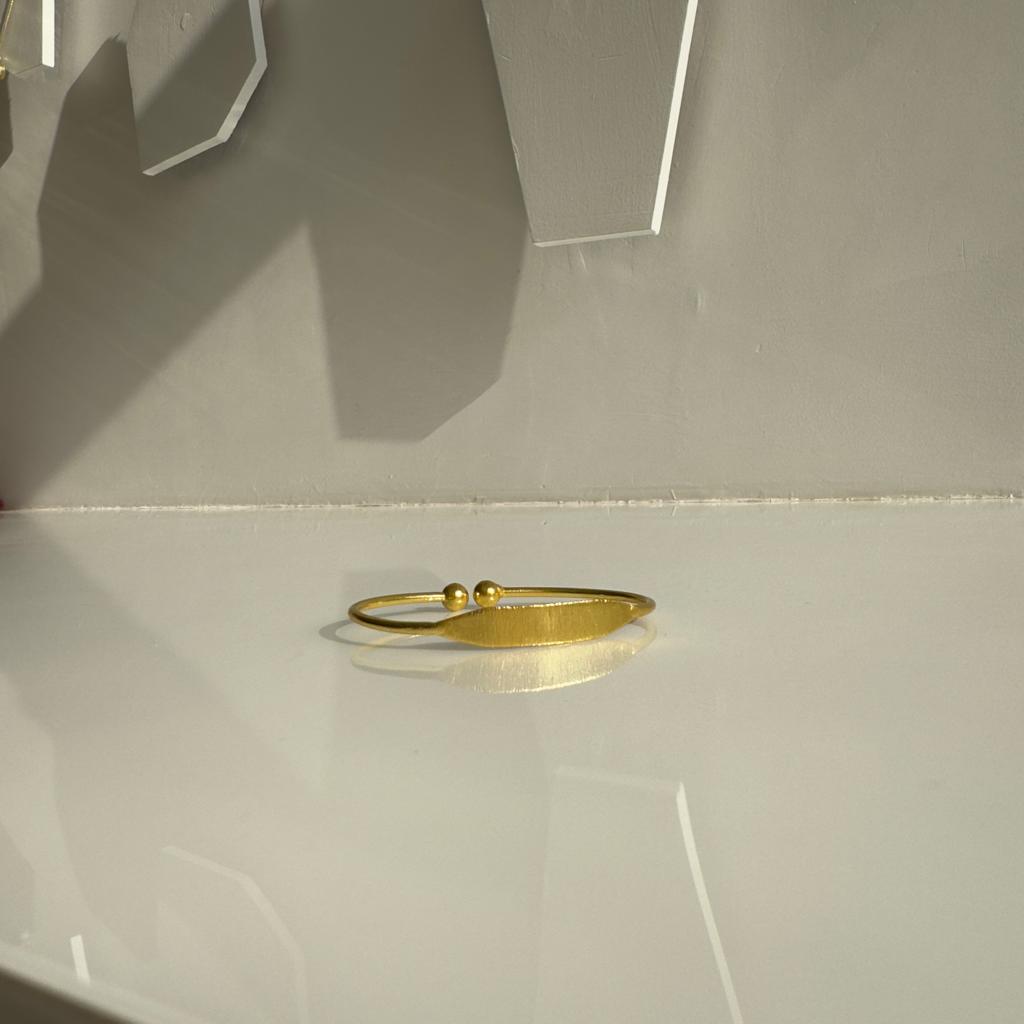 Flat-Front Cuff