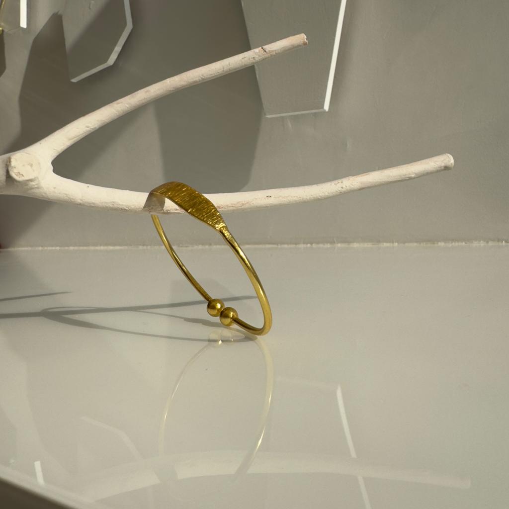 Flat-Front Cuff