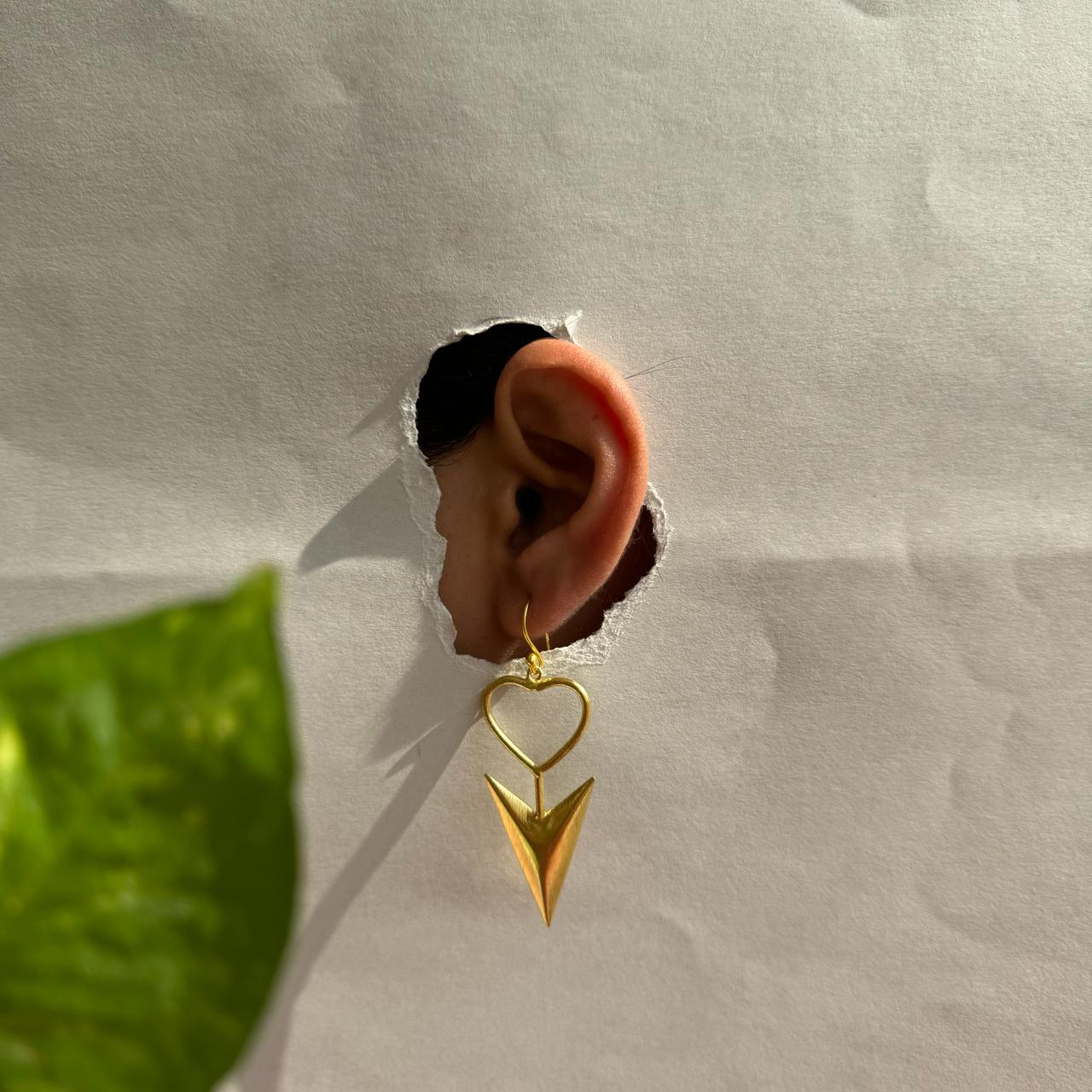 Anchor Hooks Heart Golden