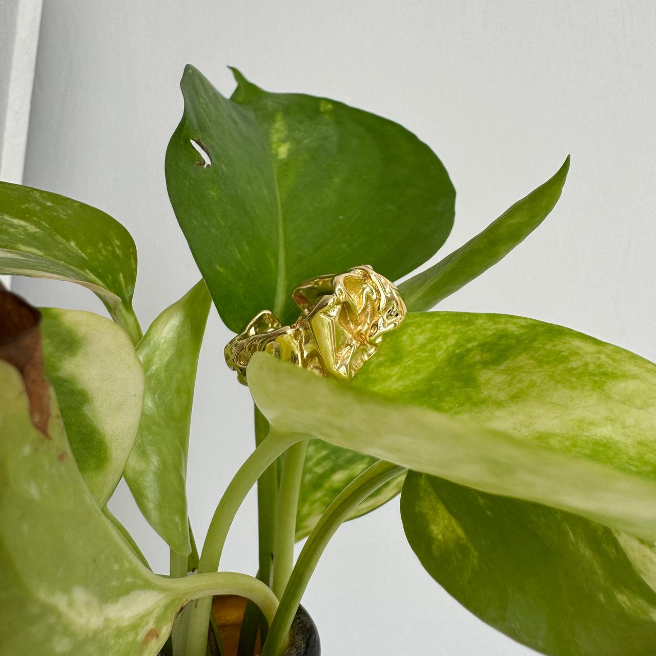 Chunky Crumbled Adjustable Ring Golden