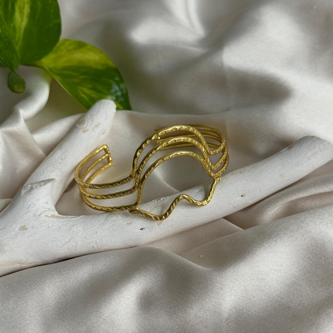 Rara Cuff