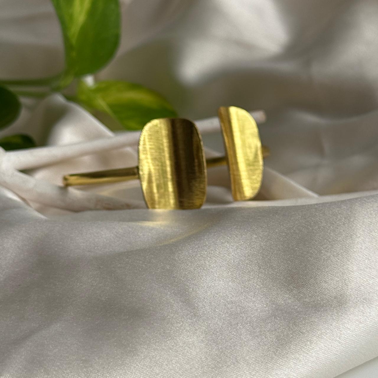 Tora Cuff