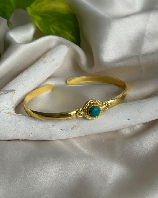 Vintage 3 Cuff