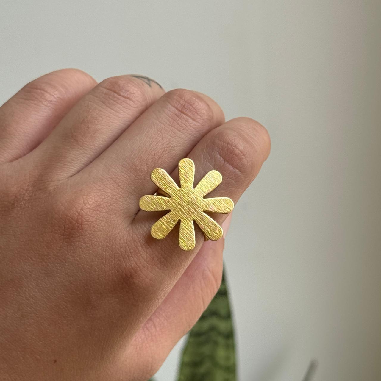 Daisie Adjustable Ring