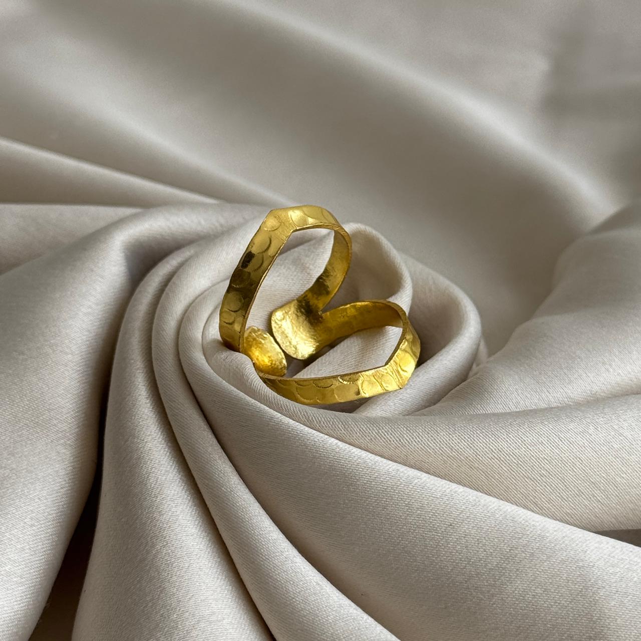 Crown Adjustable Ring Golden