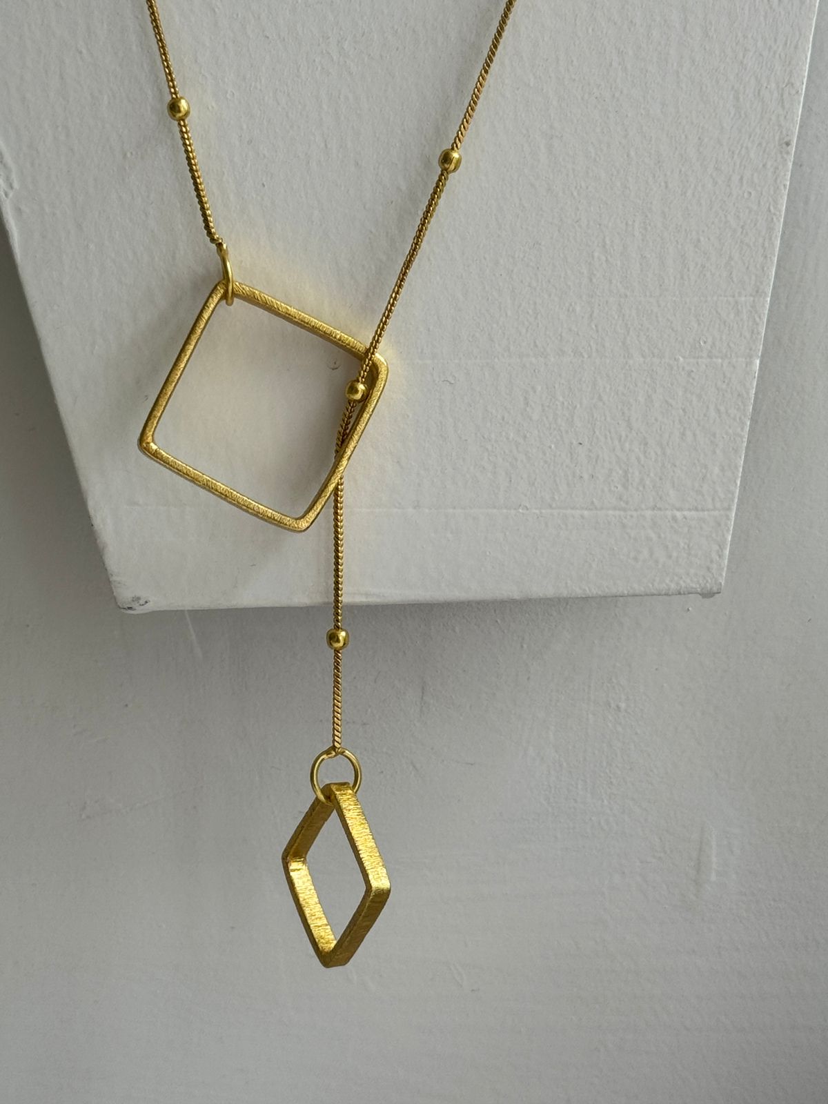 Aheri Statement Neckpiece