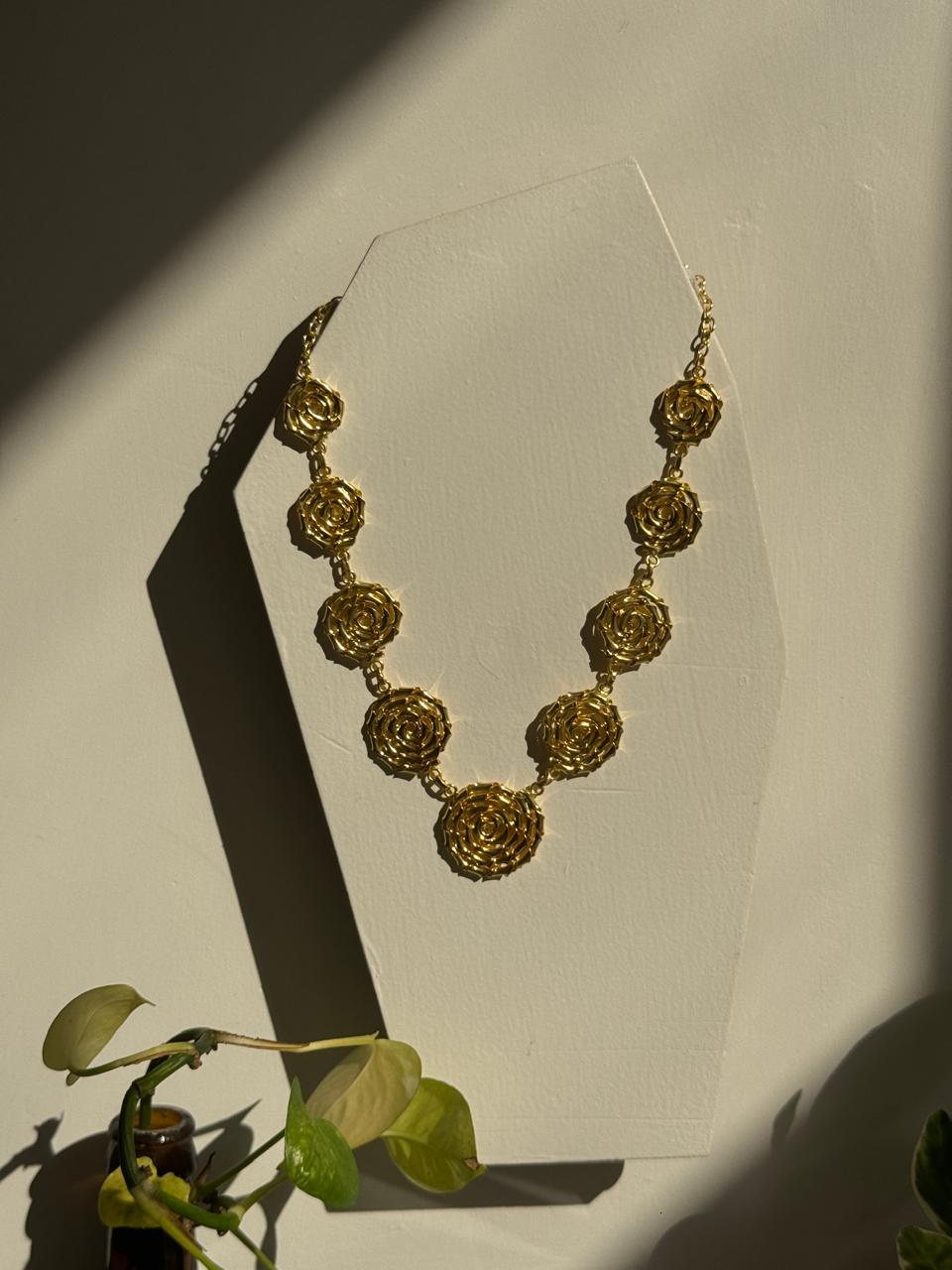 Twistie Statement Neckpiece