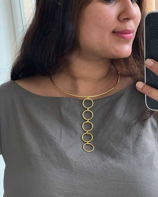 Line Of Circle Hasli Statement Neckpiece