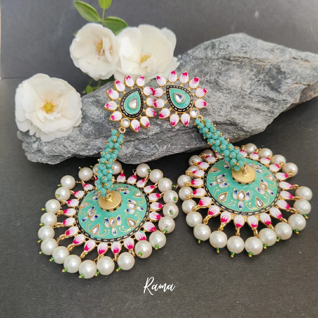 Daisie Traditional Earrings