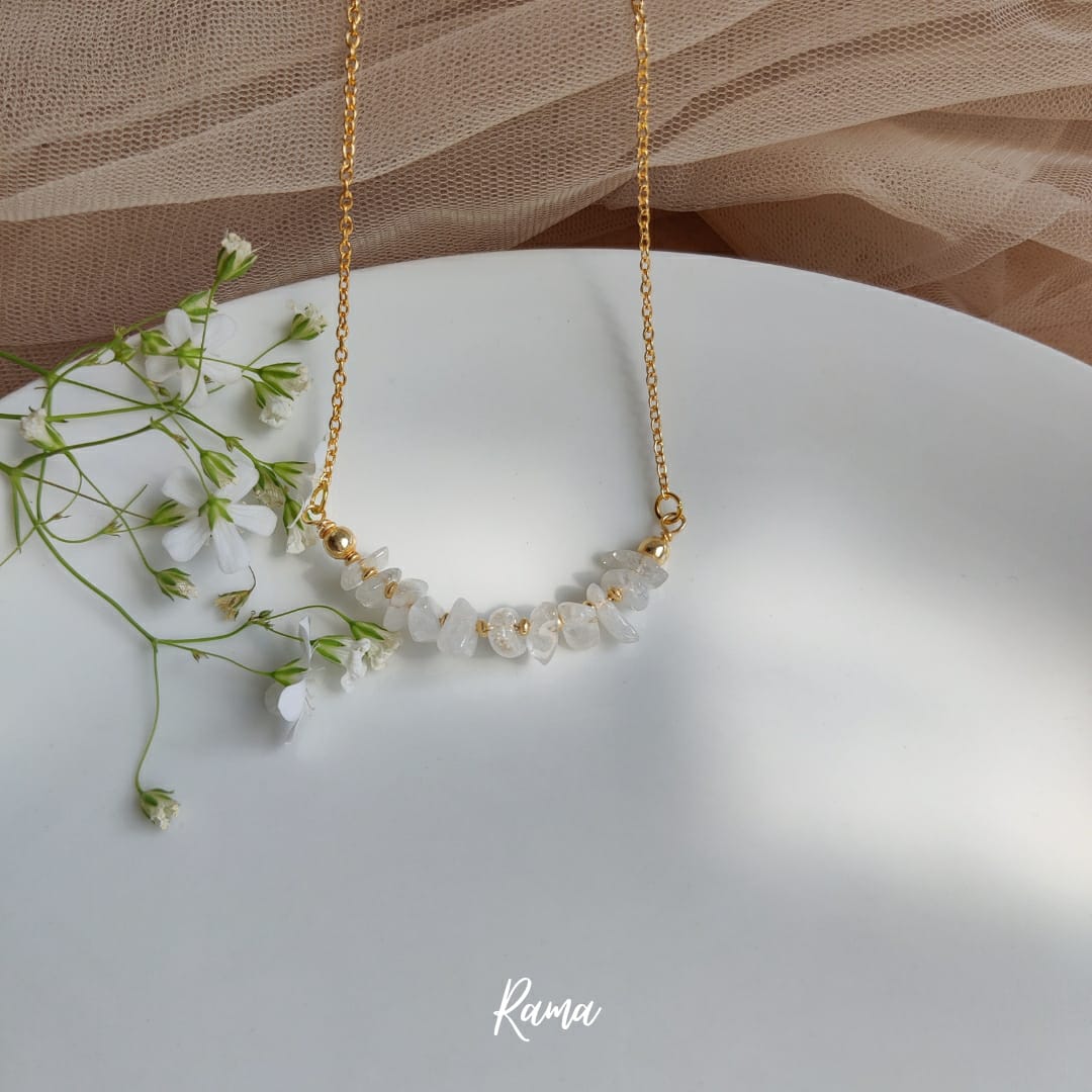 Healing Pendant (Golden)