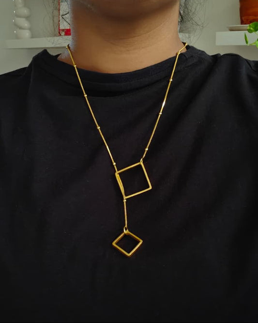 Aheri Statement Neckpiece