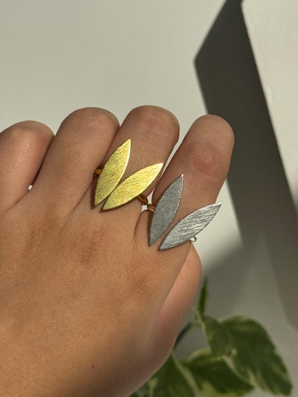 Two Leaf Adjustable Ring Duo