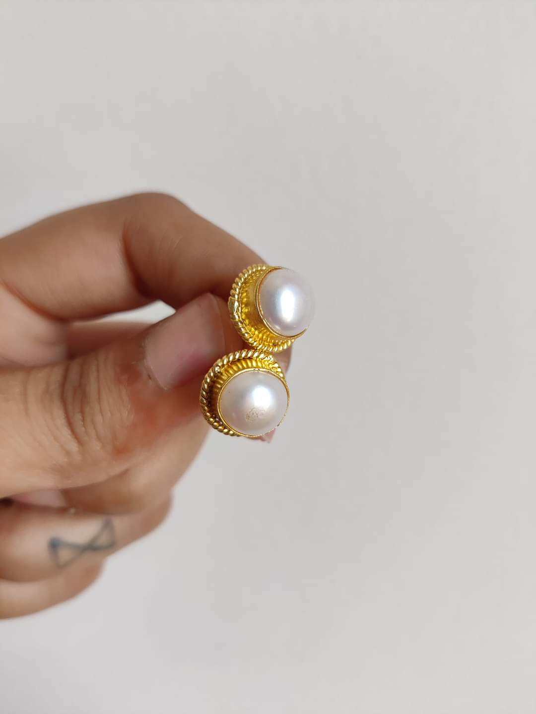 Pearl Studs