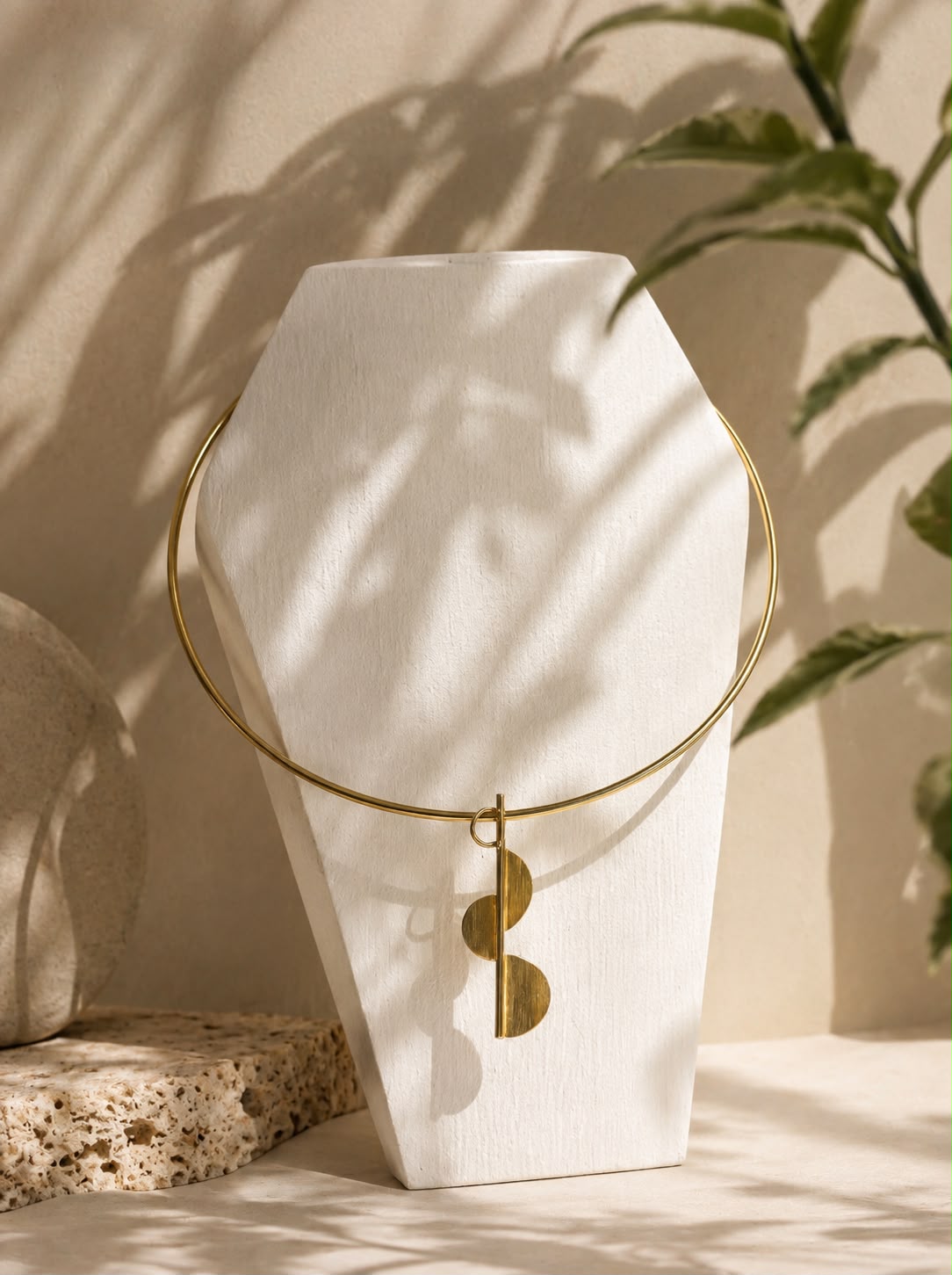 Balance Statement Hasli Neckpiece