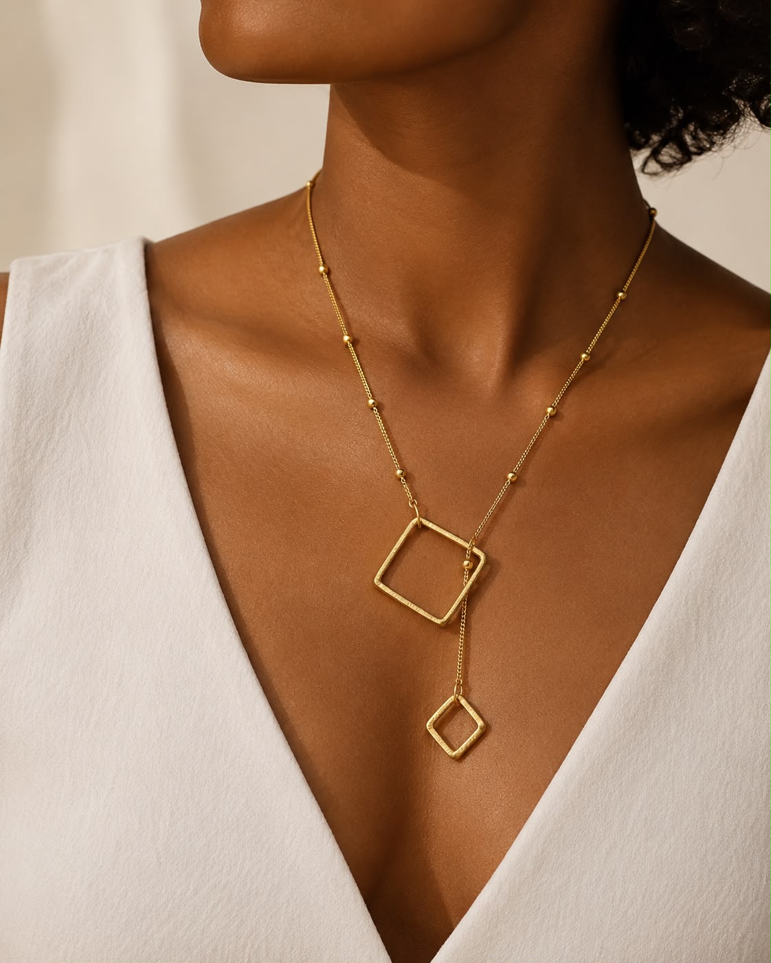 Aheri Statement Neckpiece