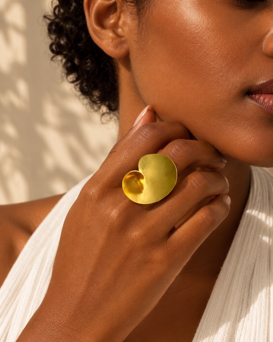 Twirl Adjustable Ring Golden