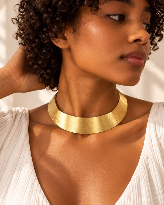 Foldable Statement Choker