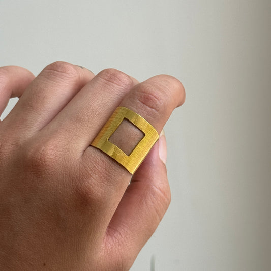 Ditalini Square Adjustable Band Golden