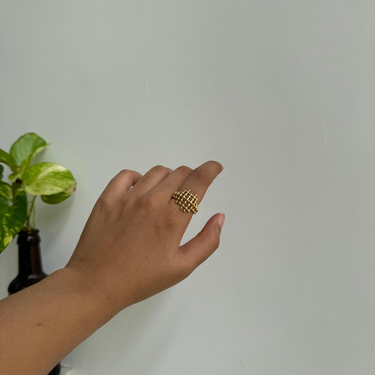 Grid Adjustable Ring Gold