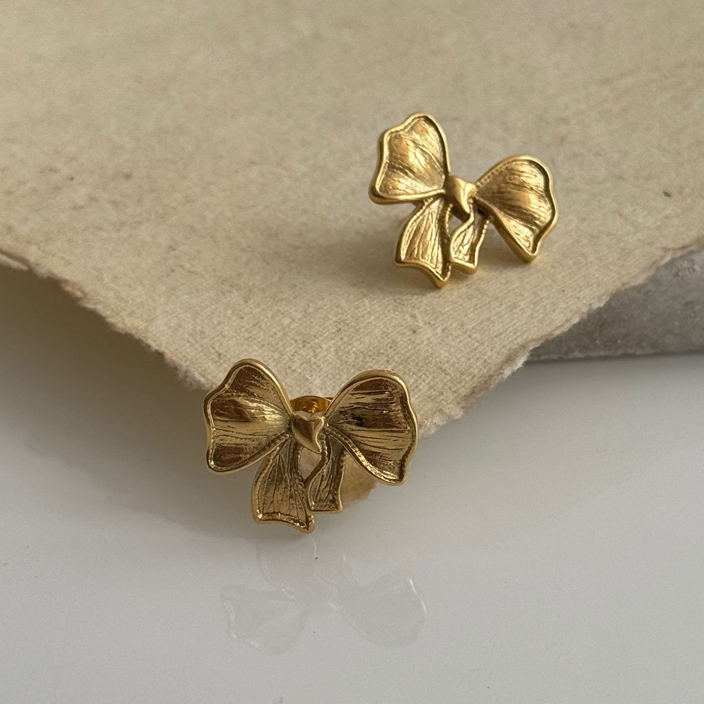 Bow Studs 1