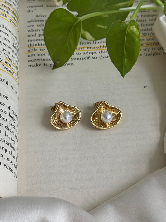 Seepi Studs