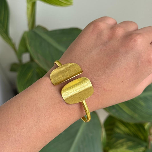 Tora Cuff