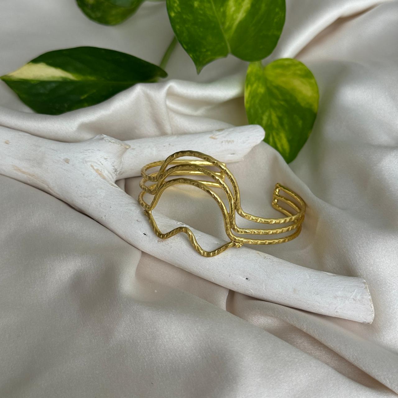 Rara Cuff