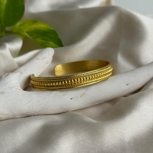 Vintage 2 Cuff