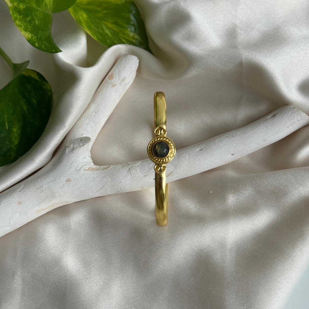 Vintage 3 Cuff
