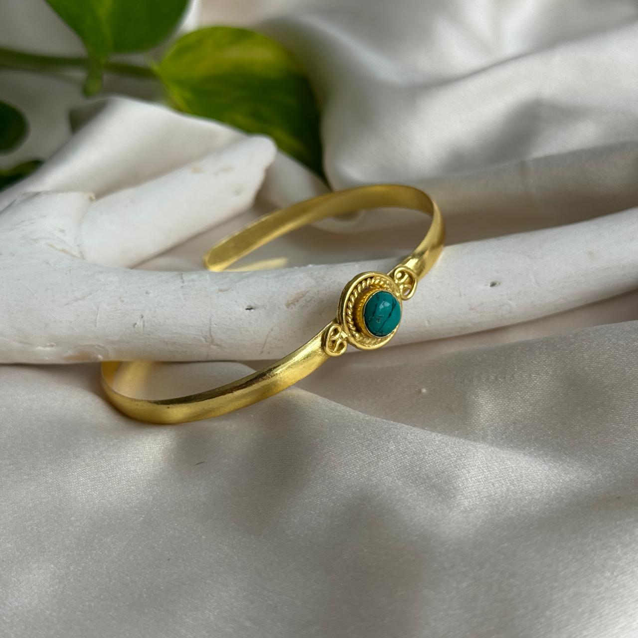 Vintage 3 Cuff