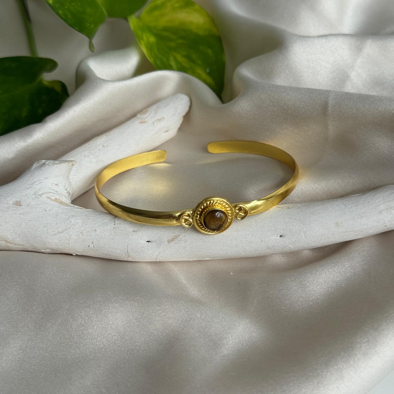 Vintage 3 Cuff