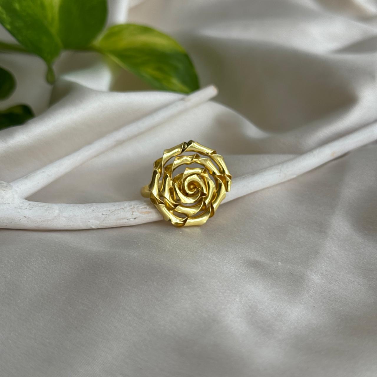 Twistie Ring