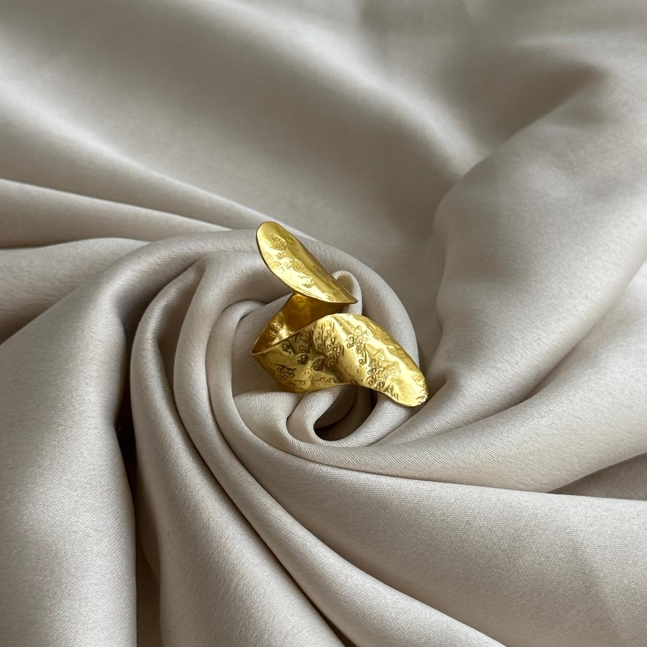 Diverge Adjustable Ring Golden