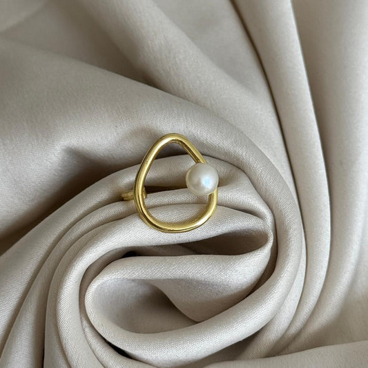 Spruce Adjustable Ring Golden