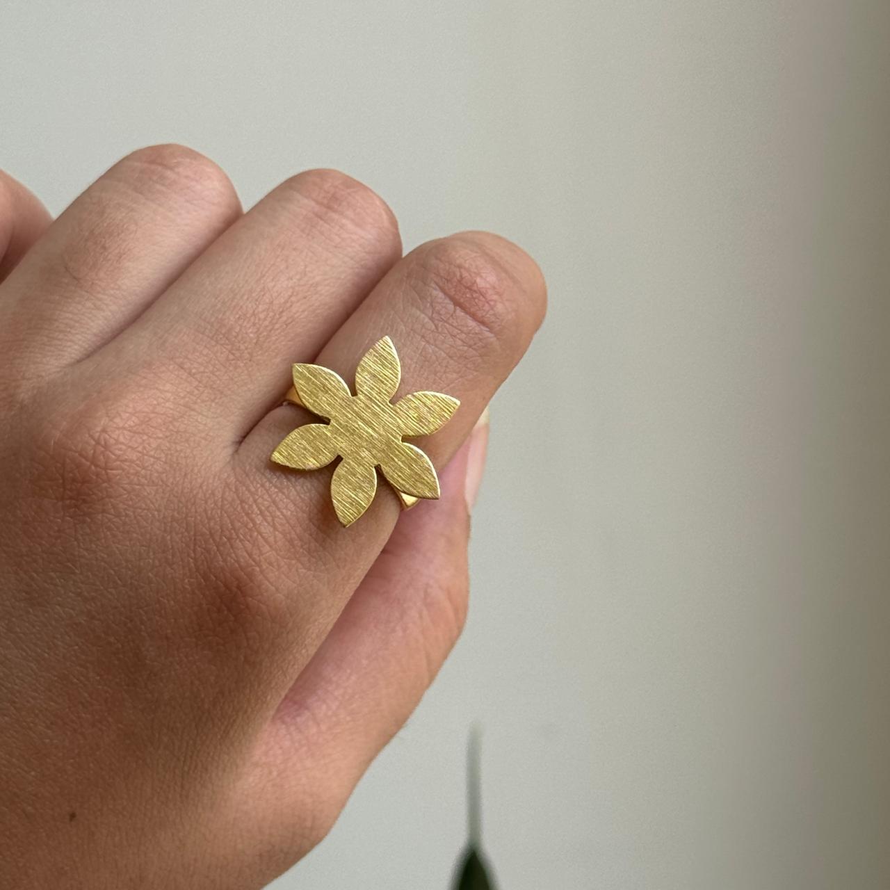 Flora Adjustable Ring