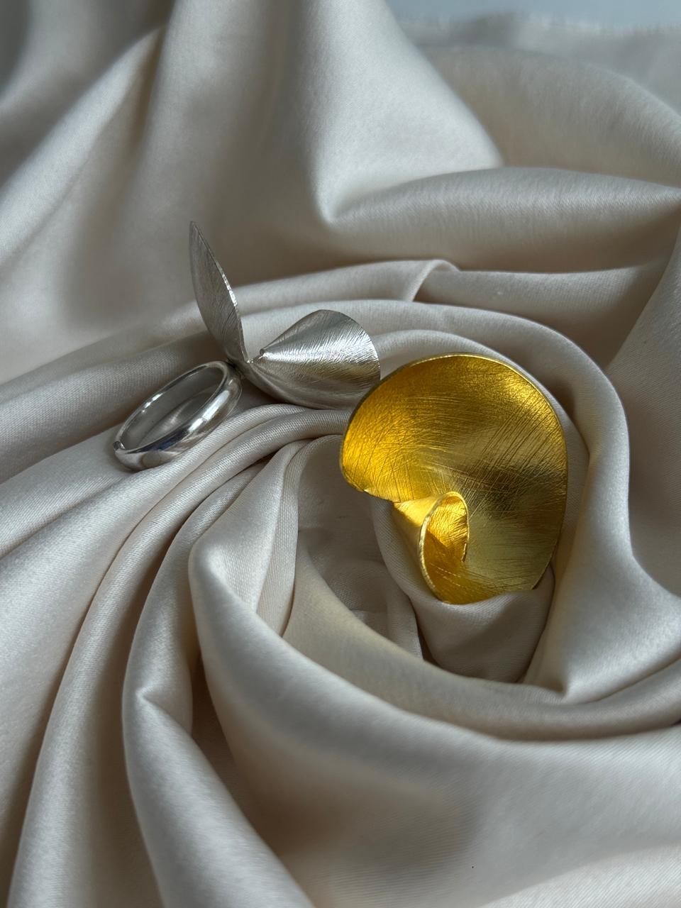 Twirl Adjustable Ring Duo
