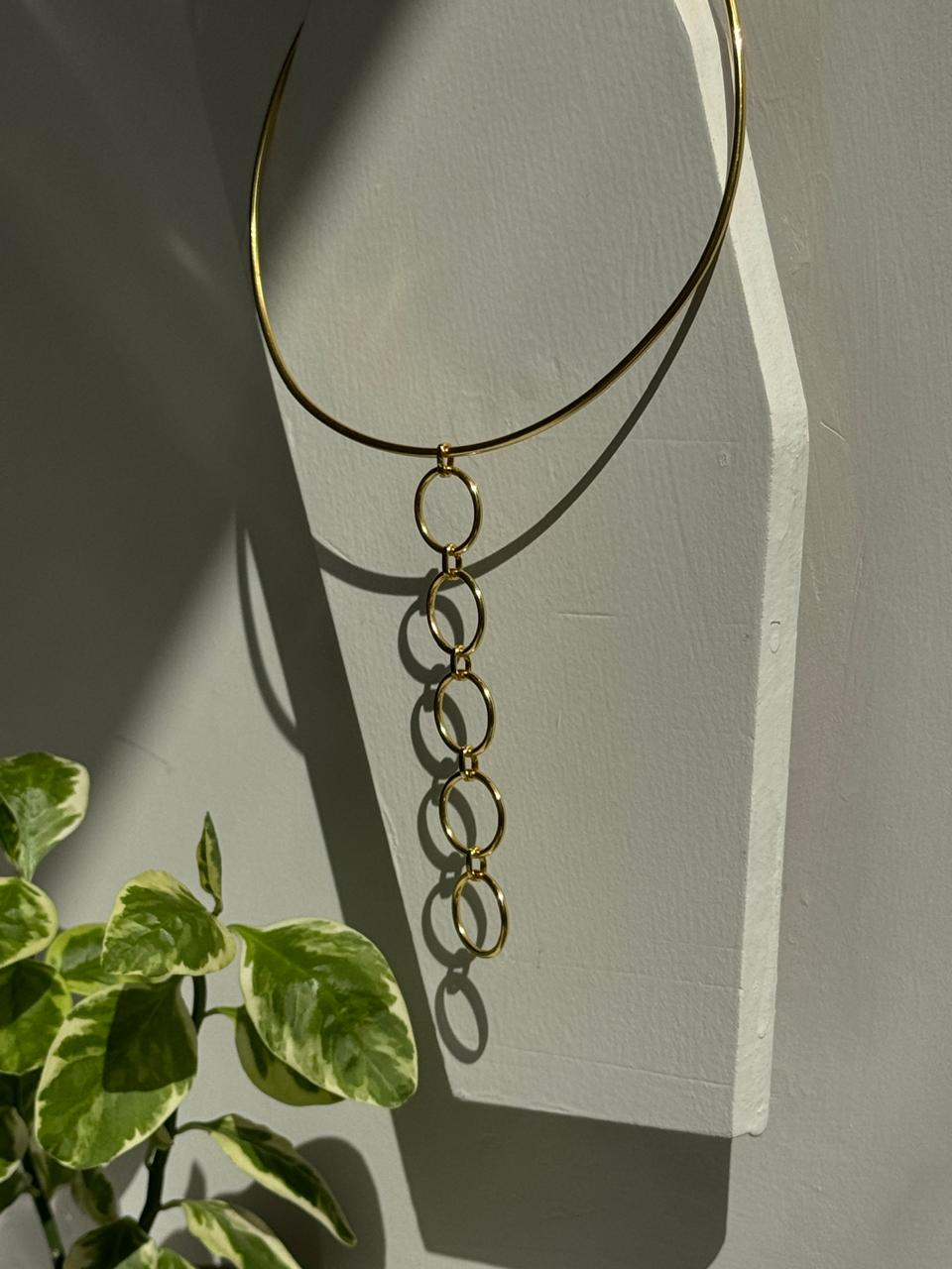 Line Of Circle Hasli Statement Neckpiece