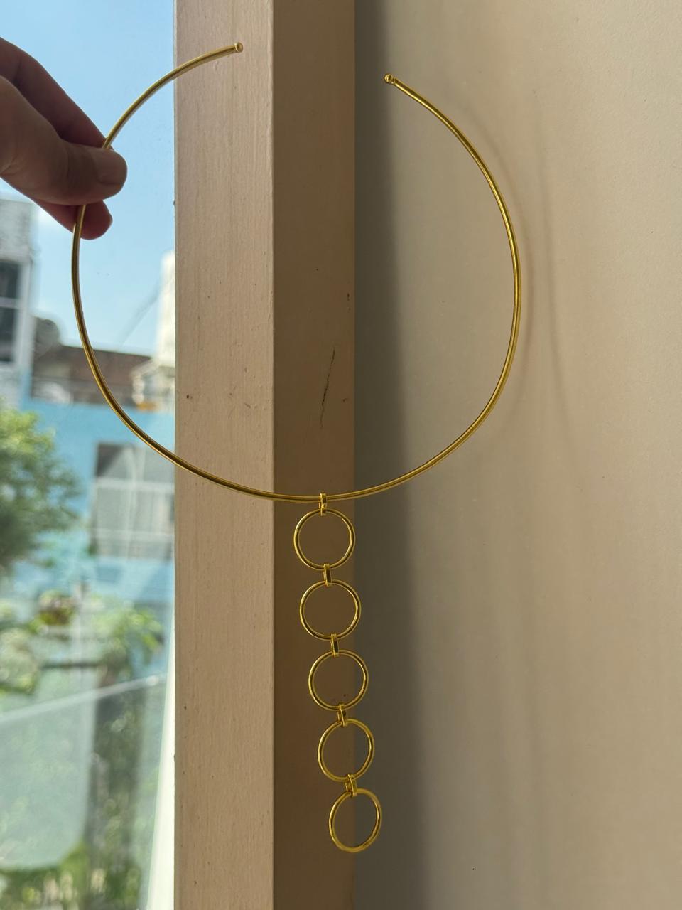 Line Of Circle Hasli Statement Neckpiece